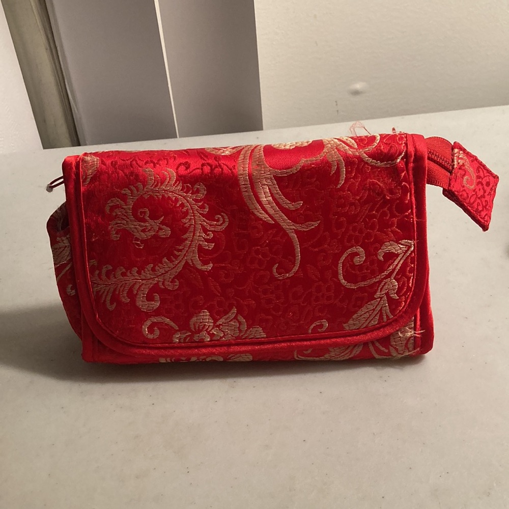 Yak & Yeti Red Asian Style Cosmetic Pouch